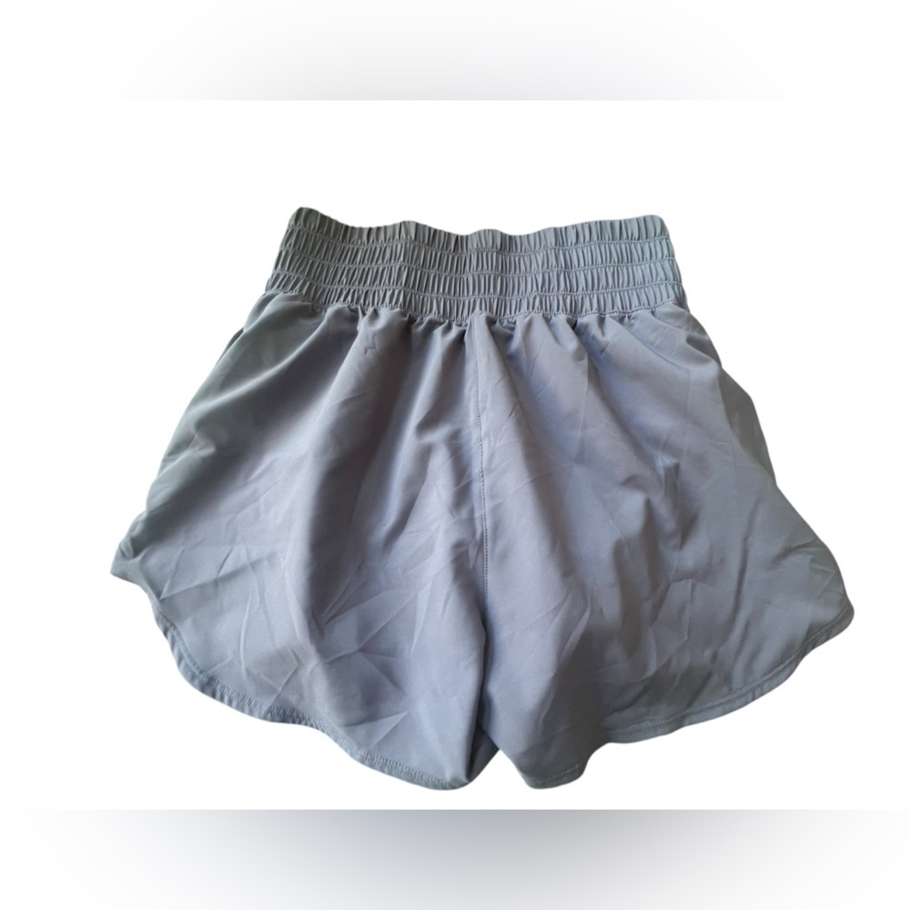 NWT Nike Women’s Dri-Fit Ultra High Waisted 3” Brief Lined Shorts in Purple in M - Picture 3 of 5